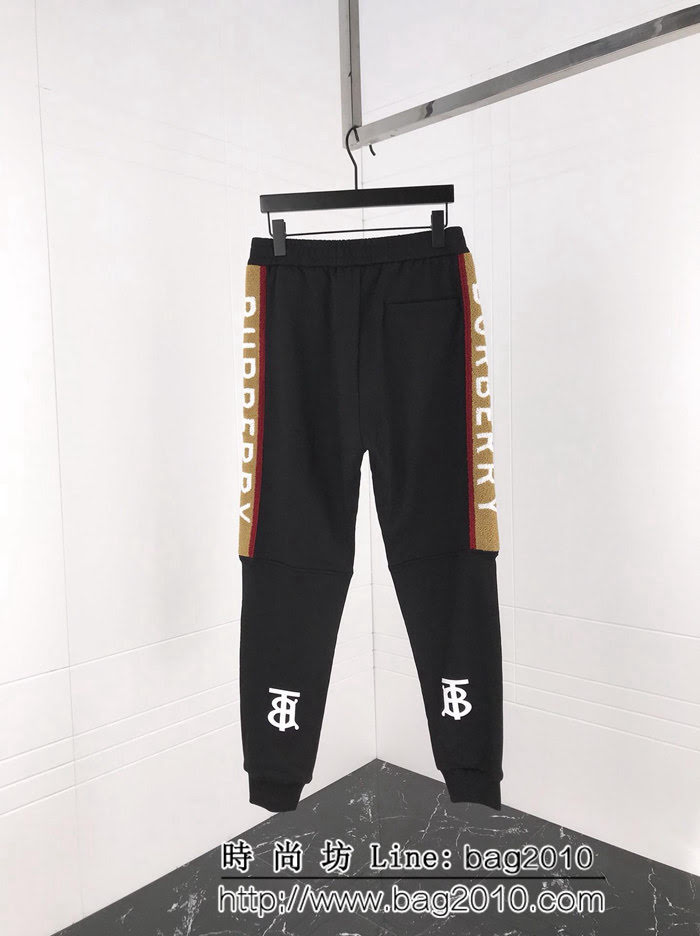 BURBERRY巴寶莉 專櫃同步 2018冬季最新款 褲邊特定LOGO字母織帶拼接 男款加絨休閒褲 ydi2422